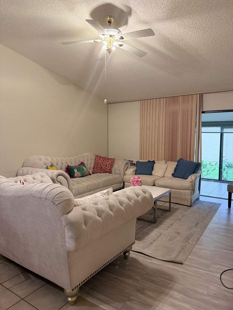 2 bedroom Condominium at 1017 Green Pine Boulevard #H, Palm Club Village I Condo, West Palm Beach — photo 4