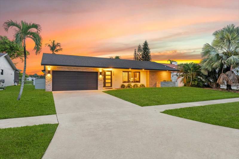 3 bedroom Single Family Residence at 2569 SW 14th Court, Crystal Heights 80-48 B, Deerfield Beach — photo 5