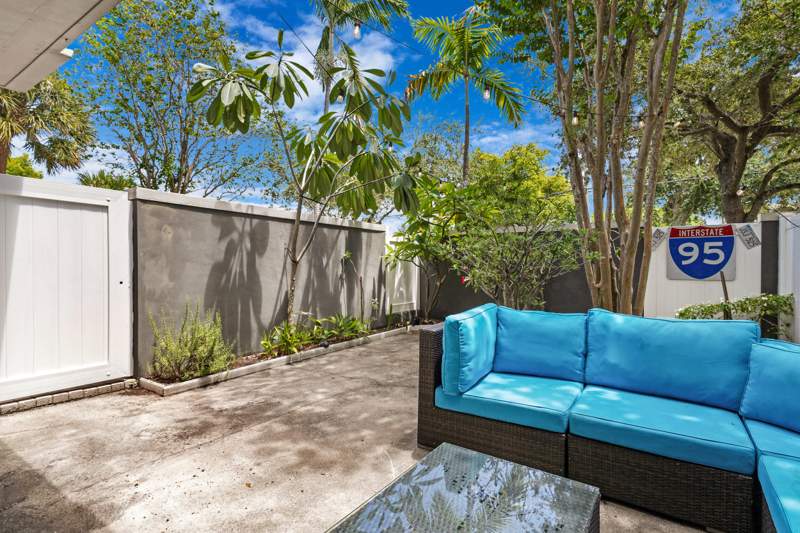 3 bedroom Townhouse at 711 SE 16th Court, Harbordale, Fort Lauderdale — photo 3