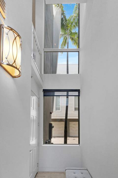 711 SE 16th Court, Fort Lauderdale FL - photo 12 of 70