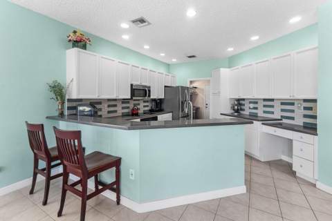2129 Reston Circle, Royal Palm Beach FL - photo 16 of 59