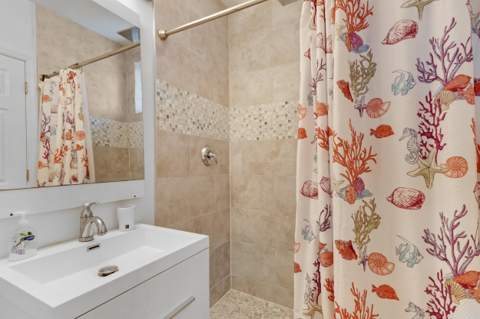 711 SE 16th Court, Fort Lauderdale FL - photo 18 of 70