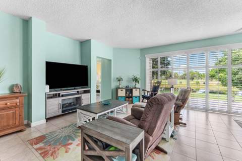 2129 Reston Circle, Royal Palm Beach FL - photo 13 of 59