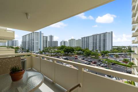 3200 NE 36th Street #618, Fort Lauderdale FL - photo 21 of 34
