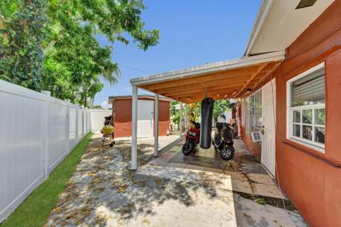 1302 S 23rd Avenue, Hollywood FL - photo 14 of 19