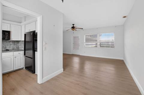 426 NE 7th Avenue #2B, Delray Beach FL - photo 16 of 39