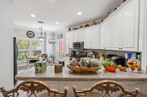 9853 SW Eastbrook Circle, Port St. Lucie FL - photo 13 of 31