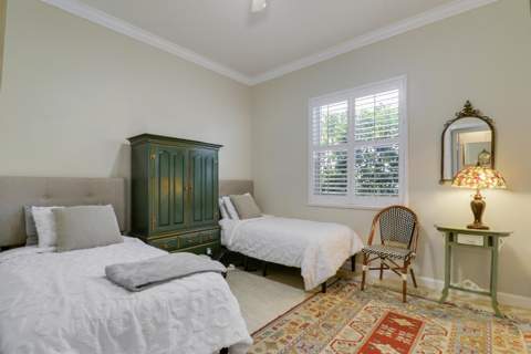7664 Greenbrier Circle, Port St. Lucie FL - photo 24 of 57