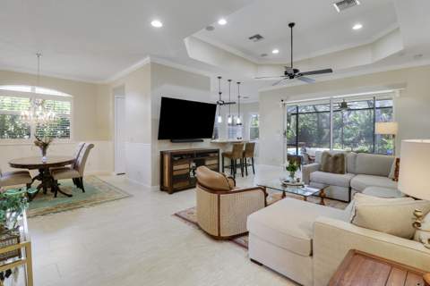 7664 Greenbrier Circle, Port St. Lucie FL - photo 6 of 57