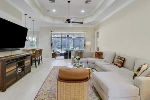 7664 Greenbrier Circle, Port St. Lucie FL - photo 8 of 57