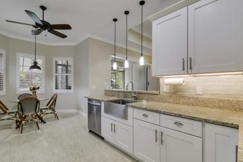 7664 Greenbrier Circle, Port St. Lucie FL - photo 16 of 57