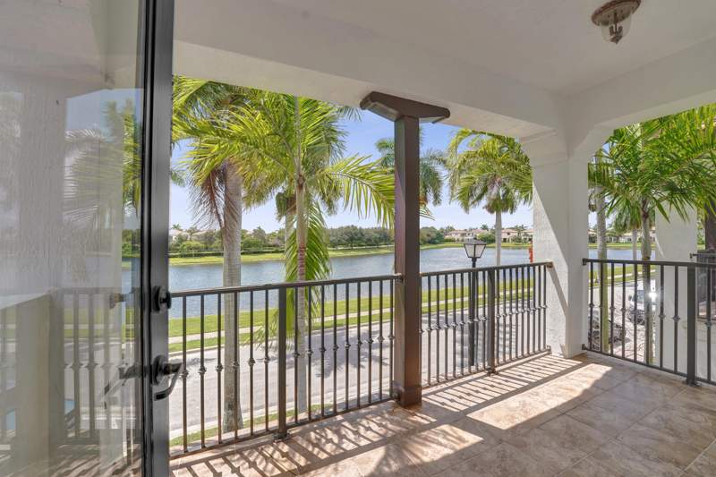 4 bedroom Single Family Residence at 3760 NW 84th Way, Monterra Plat, Cooper City — photo 4