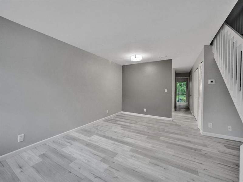 2 bedroom Townhouse at 9845 Riverside Drive #8-28, Oakwood On The Green Condo, Coral Springs — photo 5