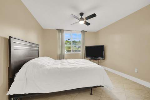 110 Yacht Club Way #105, Hypoluxo FL - photo 17 of 44