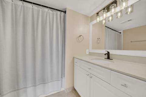 110 Yacht Club Way #105, Hypoluxo FL - photo 20 of 44