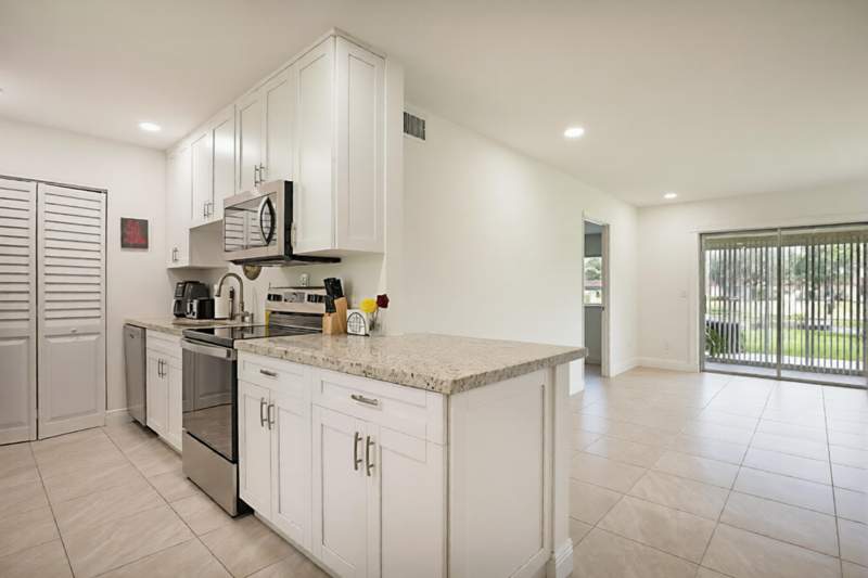 1 bedroom Condominium at 352 Covered Bridge Boulevard #A, Covered Bridge Condo, Greenacres — photo 4