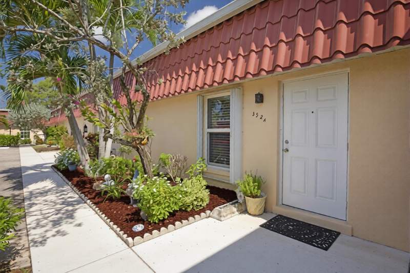 1 bedroom Condominium at 352 Covered Bridge Boulevard #A, Covered Bridge Condo, Greenacres — photo 2