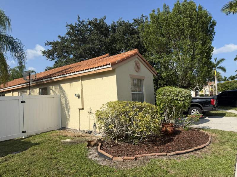 3 bedroom Single Family Residence at 8164 Pelican Harbour Drive, Balmoral Country Club Lacuna Pod C, Lake Worth — photo 5