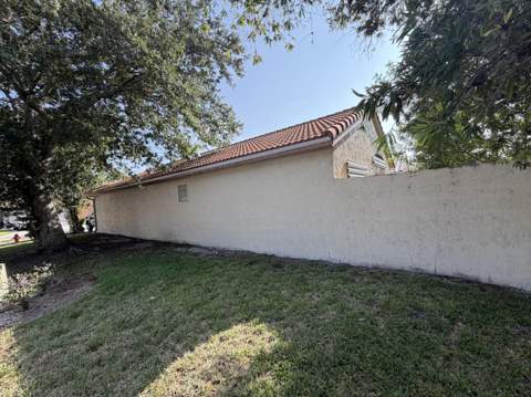 8164 Pelican Harbour Drive, Lake Worth FL - photo 8 of 38