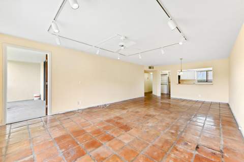 2820 Tennis Club Drive #401, West Palm Beach FL - photo 6 of 36