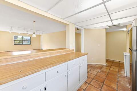 2820 Tennis Club Drive #401, West Palm Beach FL - photo 13 of 36