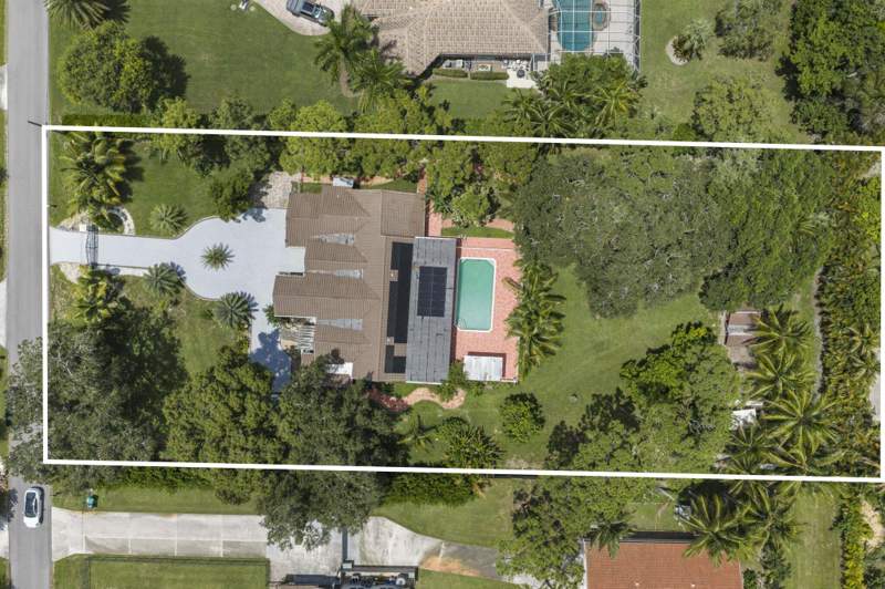 6 bedroom Single Family Residence at 6344 NW 74th Terrace, Pine Tree Estates, Parkland — photo 4