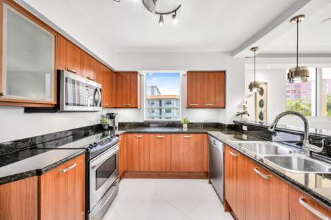 2011 N Ocean Boulevard #405, Fort Lauderdale FL - photo 16 of 41