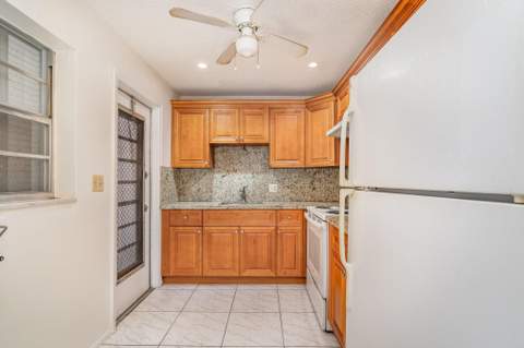 1330 NW 43rd Avenue #202, Lauderhill FL - photo 10 of 19