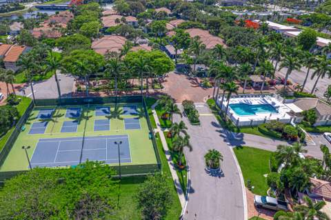 85 Pelican Pointe Drive #203, Delray Beach FL - photo 7 of 38