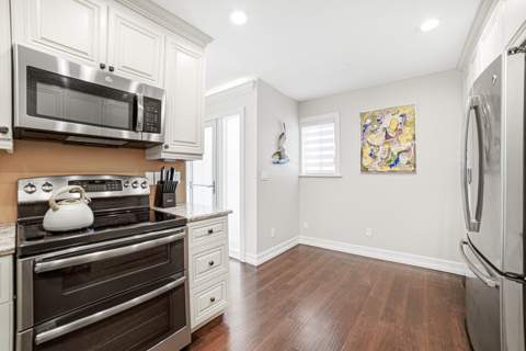 85 Pelican Pointe Drive #203, Delray Beach FL - photo 19 of 38