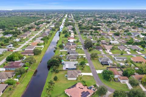 2109 SW Chestnut Lane, Port St. Lucie FL - photo 22 of 37