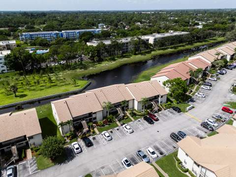 7650 Tahiti Lane #105, Lake Worth FL - photo 24 of 30