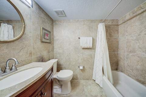 7650 Tahiti Lane #105, Lake Worth FL - photo 19 of 30