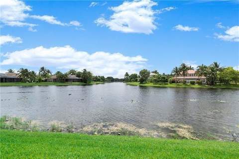 7008 NW 111th Terrace, Parkland FL - photo 15 of 17