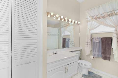 641 NW Venetto Court, Port St. Lucie FL - photo 18 of 32