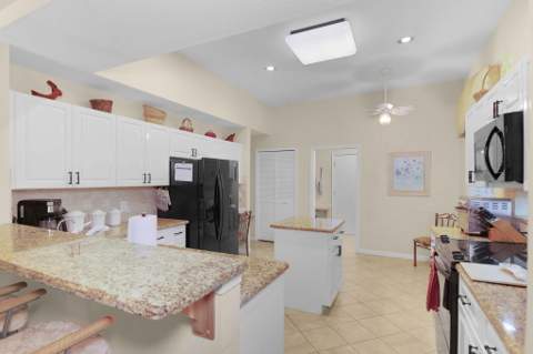 641 NW Venetto Court, Port St. Lucie FL - photo 11 of 32