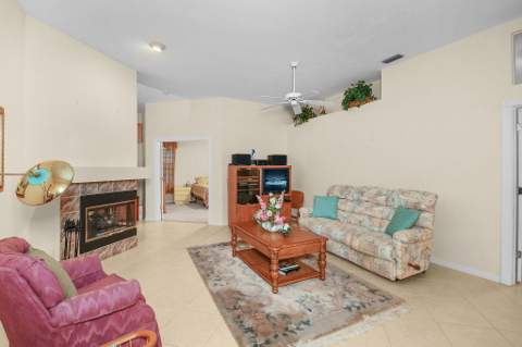 641 NW Venetto Court, Port St. Lucie FL - photo 7 of 32