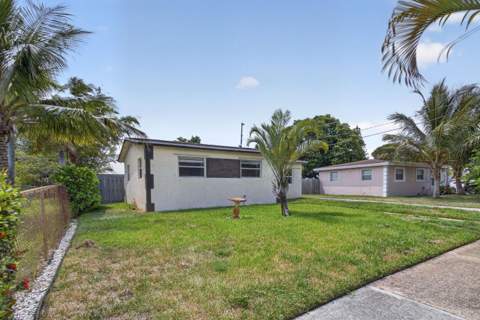 2681 NW 2nd Street, Boynton Beach FL - photo 17 of 31