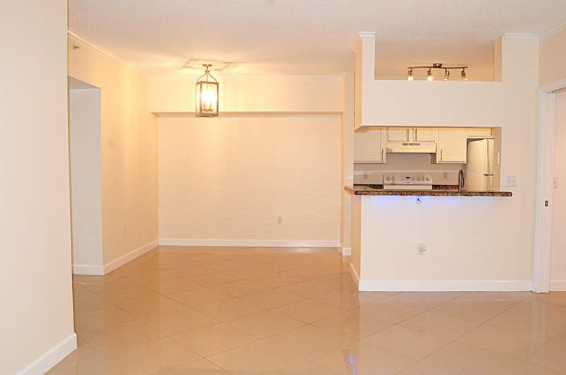 3 bedroom Condominium at 11685 W Atlantic #1923, Palms Point Condo, Coral Springs — photo 5