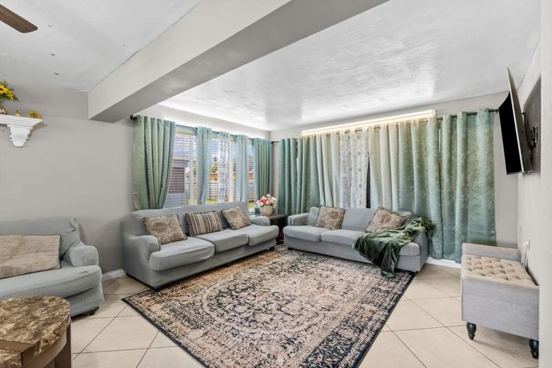 4 bedroom Single Family Residence at 8460 NW 15th Street, Boulevard Heights Sec 9, Pembroke Pines — photo 2