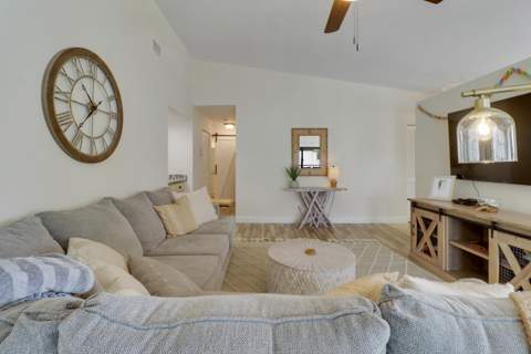 1102 Wingfoot Drive #C, Jupiter FL - photo 12 of 48