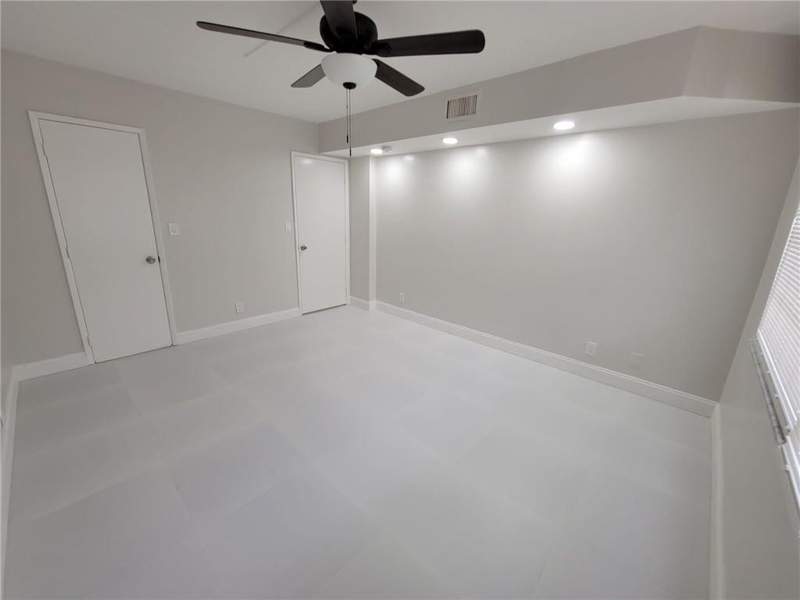 3 bedroom Condominium at 800 E Cypress Lane #202, No 86 Palm-Aire Country Club, Pompano Beach — photo 4