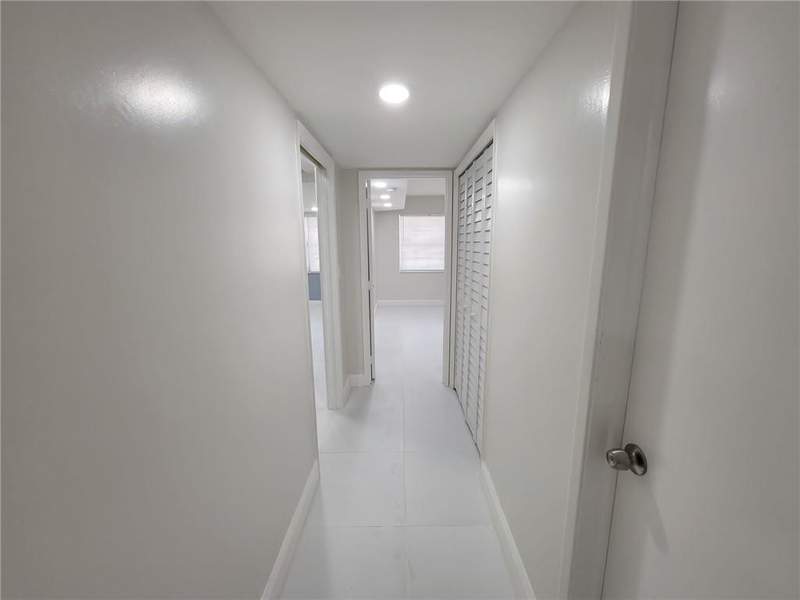 3 bedroom Condominium at 800 E Cypress Lane #202, No 86 Palm-Aire Country Club, Pompano Beach — photo 5