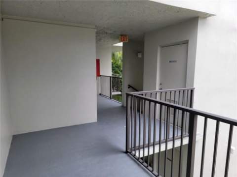800 E Cypress Lane #202, Pompano Beach FL - photo 6 of 85