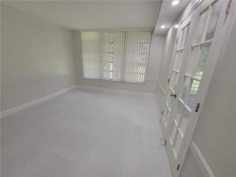 800 E Cypress Lane #202, Pompano Beach FL - photo 15 of 85