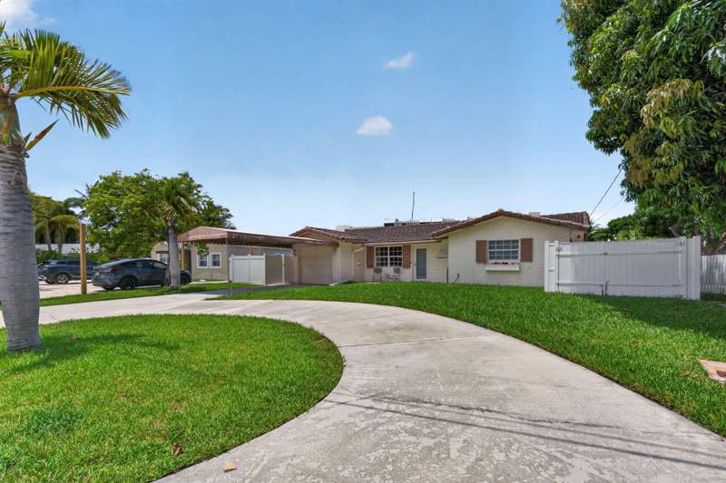 3 bedroom Single Family Residence at 535 NE 8th Avenue, Twin Oaks 1st Add, Deerfield Beach — photo 4
