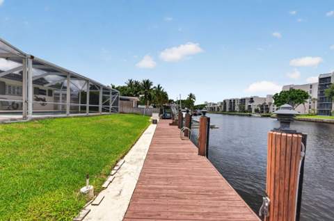 535 NE 8th Avenue, Deerfield Beach FL - photo 6 of 66