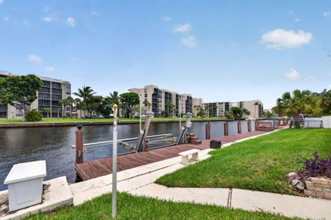 535 NE 8th Avenue, Deerfield Beach FL - photo 9 of 66