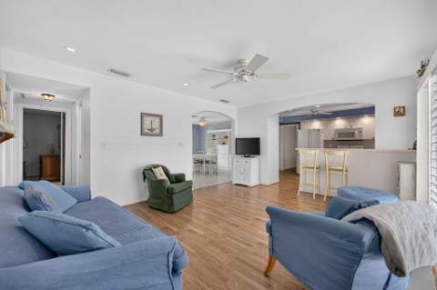 535 NE 8th Avenue, Deerfield Beach FL - photo 17 of 66