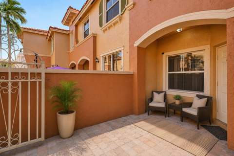 2315 Clipper Place, Fort Lauderdale FL - photo 15 of 22